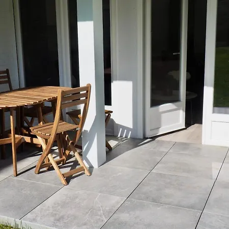 T4 Neuf à 5 Min Du Centre